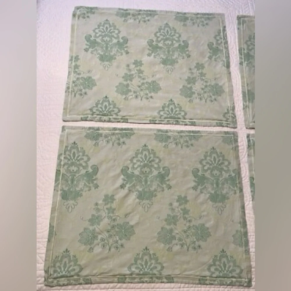 Pinzon 5  Pillow Cases  / Medallion Floral Portugal 100% Cotton